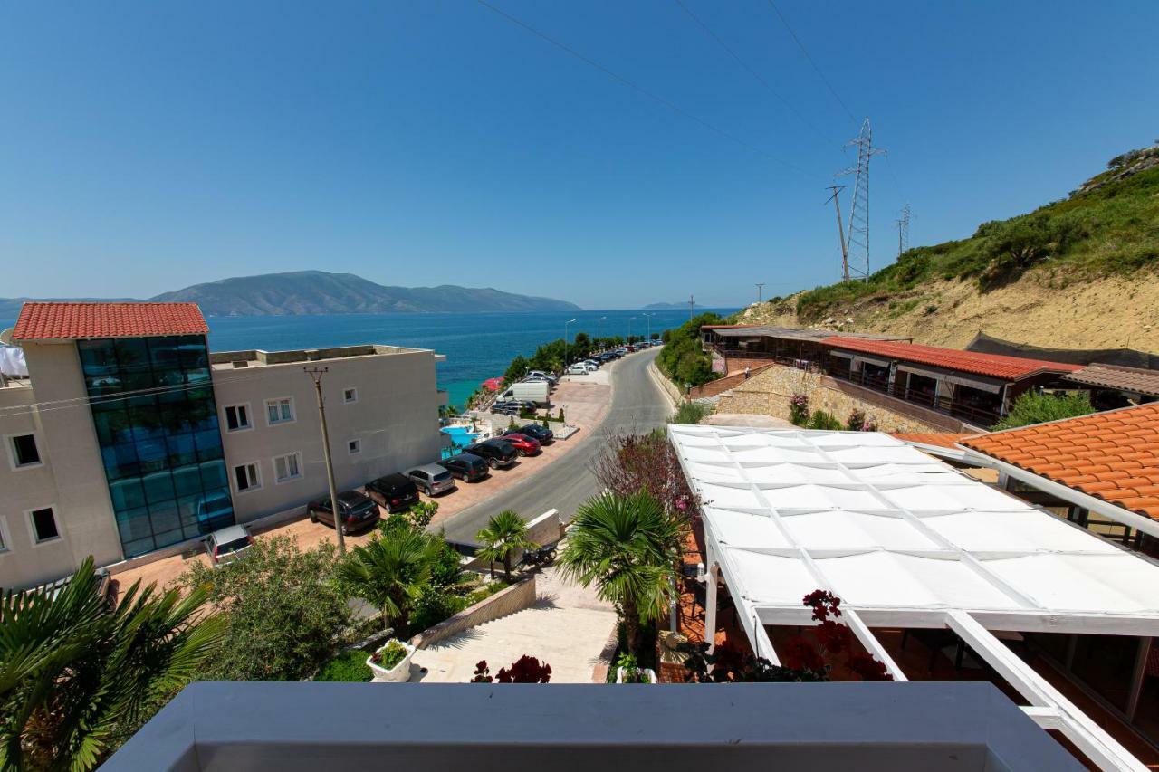 Hotel Roi Radhimë Exteriör bild